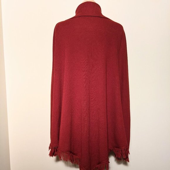 Nina Leonard Bourbon/Red Poncho. One size fits all - Picture 2 of 11
